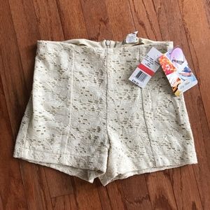 Lily White Lace shorts